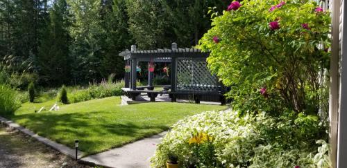 Silver Star Mountain Bed & Breakfast | Silver Star Bed and Breakfast