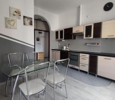 Legnica Apartment | Silver Stone by Grafit