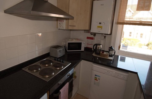 Meads Apartment | Silverdale Sunbeams, very spacious apartment walking distance to beach and town