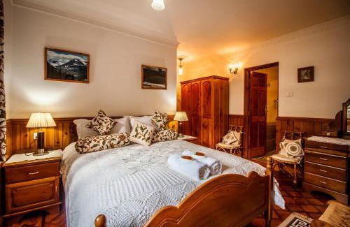 Aleo Apartment | Silverstone Mansions Cottages