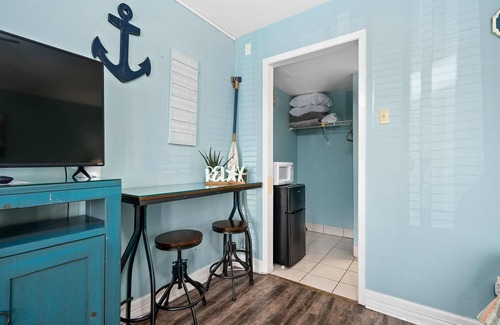 Rockport Condo | Simpatico | Community Pool + Hot Tub