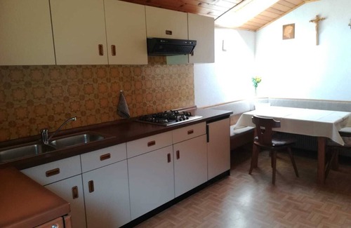 Albions Apartment | Simple accommodation in a quiet location in the middle of nature
