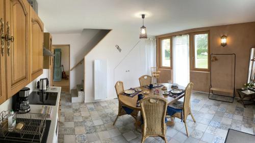 Les Rosiers-sur-Loire House | Simples Escales : gîte nature, détente et sauna