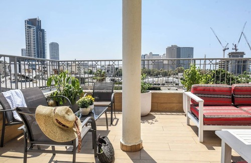 Kerem HaTeimanim Apartment | Simta Apartment in the Carmel House by Sea N' Rent