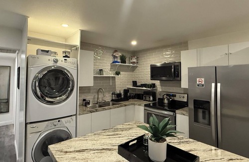 Gateway District Apartment | Sin City Escape