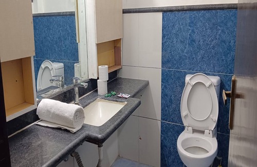 Gurugram House | Singh Deluxe Inn