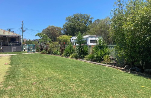 Fennell Bay Cabin | Single Room Cabin With Shower and Toilet, Separate Camp Kitchen and Laundry