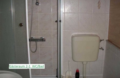 Neubrandenburg Cottage | Single Room (GR 2-1) - Mellin House