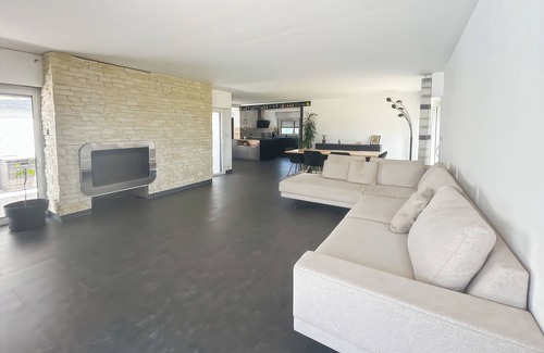 Saint-Ave House | Single-storey house with swimming pool for 8 people.
