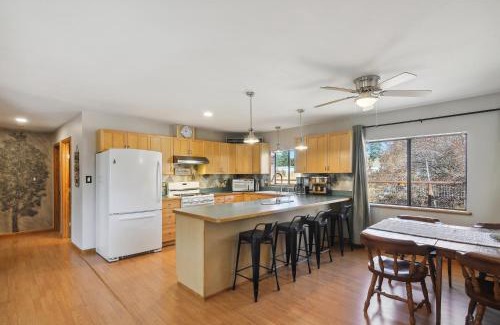 Chama House | Single Tree Cottage - Walk to Downtown Chama!