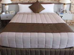 Heatherbrae Hotel | Sir Francis Drake