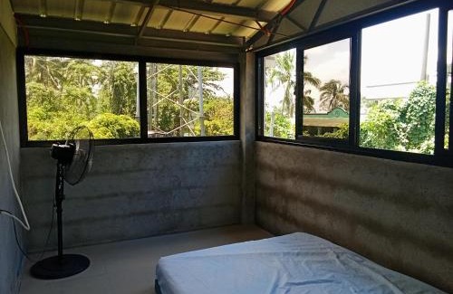 Laguna Province Cabin | Sir Louie Lodging House
