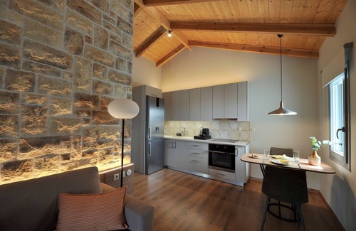 Gargaliani Apartment | Sir T Easy. your comfort stay & a great starting point to explore Messinia.