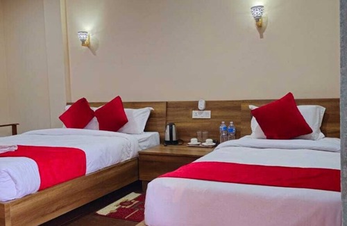 Sauraha House | sisaipark village
