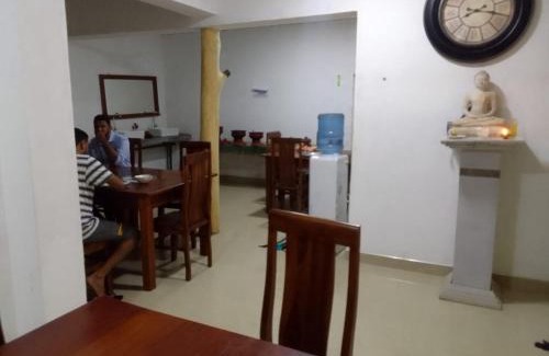 Giritale House | Sisila Guest House