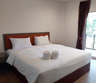 Thong Chai Hotel | Sisina Resort