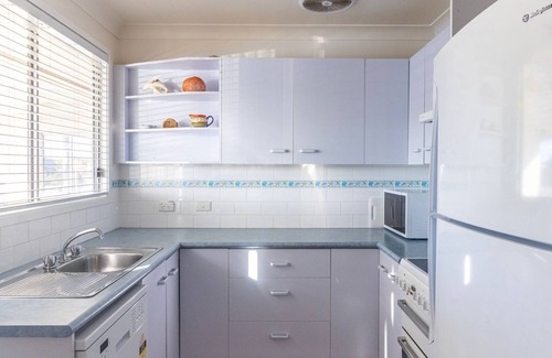 Sussex Inlet House | Sit and relax with the birds!