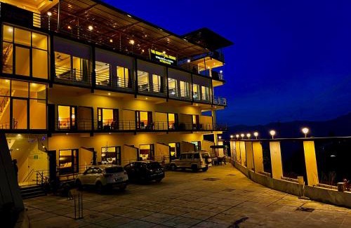 Daltenganj Hotel | Sitara Scenic Mountain View Hotel & Resort, Mussoorie - luxury Rooms with open Rooftop Cafe