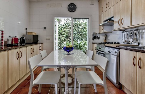 Sitges Town Center Ski Chalet | Sitges villa just 2 minutes walk from the beach.
