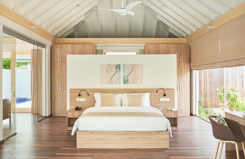 Dhigurah Hotel | Siyam World Maldives - 24-Hour Premium All-inclusive with Free Transfer