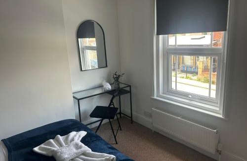 Leiston House | Sizewell - Contractors - Free Parking - Vacation
