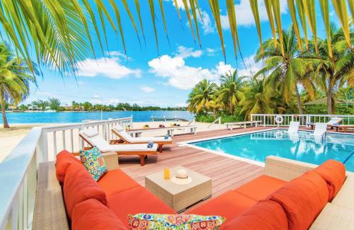 Rum Point Villa | SKai Fall by Grand Cayman Villas
