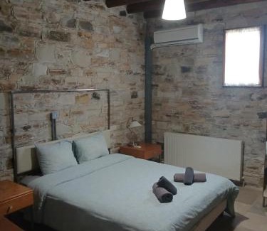 Skarinou Apartment | Skarinou's Landhouse Poolside Heaven Apartment