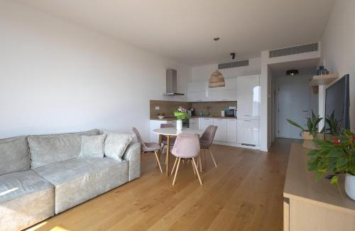 Old Town Apartment | Skau Sky Park Pearl 17 floor Panoramic view Free Parking