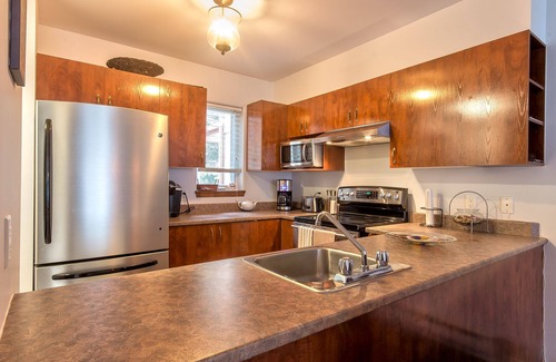 Mont-Tremblant House | Ski/Golf/Ironman/Relaxing chalet directly on La Bete - "Royal Tremblant"