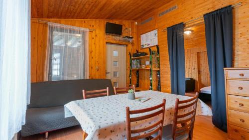 Zavazna Poruba Apartment | Ski House Jursport