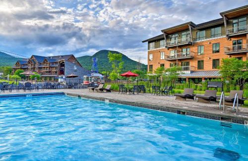 North Troy Apartment | Ski-In Resort Family Condo with Deck at Jay Peak!
