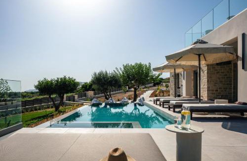 Dramia Villa | Skianos Villa