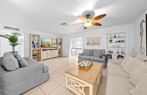 Harborview House | Skipper's Landing - 4 Bedroom with Heated Pool