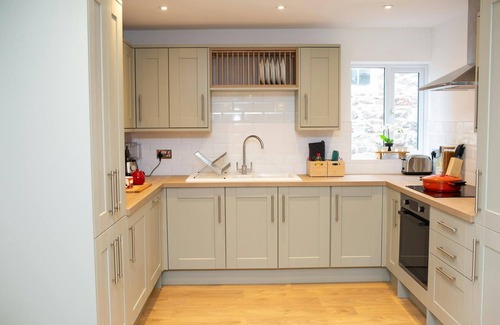 St Ishmaels Cottage | Skokholm Cottage, Sandy Haven