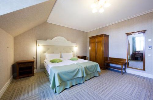 Skrunda Hotel | Skrunda Manor