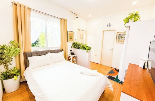 Olongapo Bed & Breakfast | Sky Garden Homestay