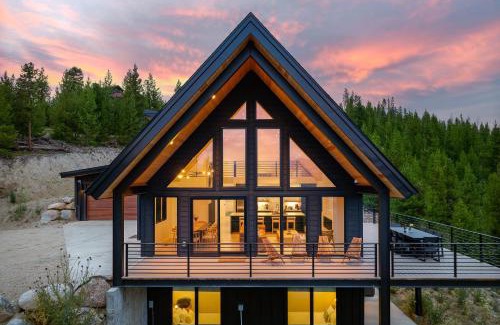 Winter Park Highlands Ski Chalet | Sky House chalet
