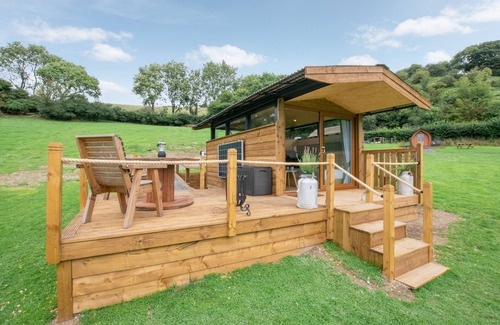 Felinfach House | Sky Hut - Caban y Nen