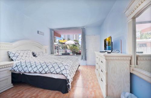 Bermuda Riviera Hotel | Sky Islands Beach