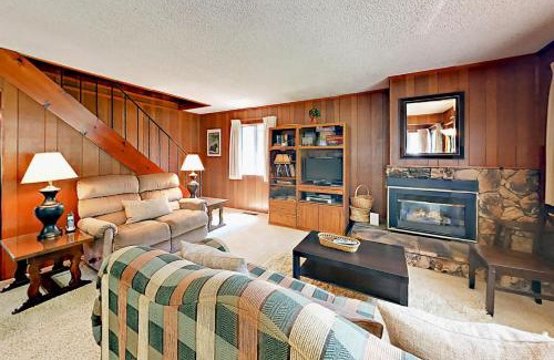 Tahoe Island House | Sky Meadows Charmer