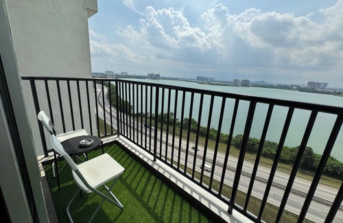 Puchong Condo | Skylake Residence Luxury Family Holiday
