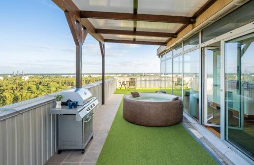 Imanta Apartment | SkyPenthouse & SPA with FREE Parking