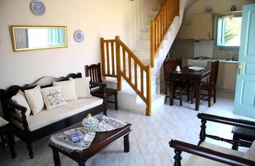 Skiros Apartment | Skyros Luxury Poolside Getaway