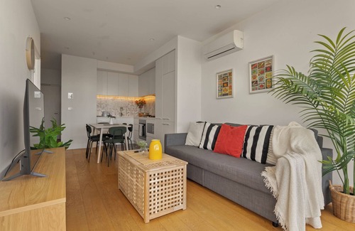 Box Hill Apartment | Skyview Retreat Whitehorse Tower