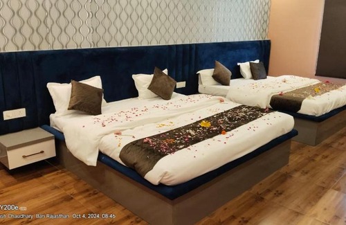 Bari Hotel | Skyzza Restaurant and Banquet