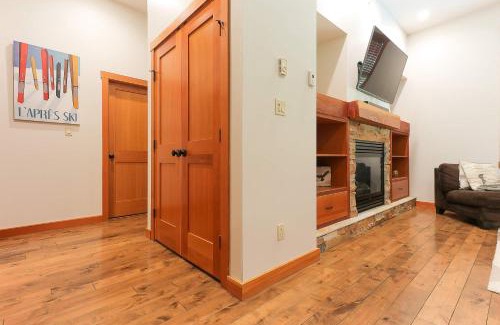 Rossland House | Slalom Creek 3 Bedroom