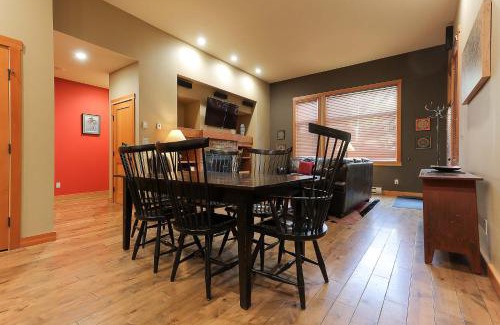 Rossland House | Slalom Creek 3 Bedrooms