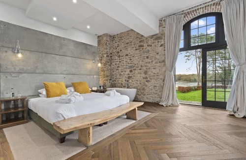 Haverfordwest Bed & Breakfast | Slebech Park Restaurant & Rooms
