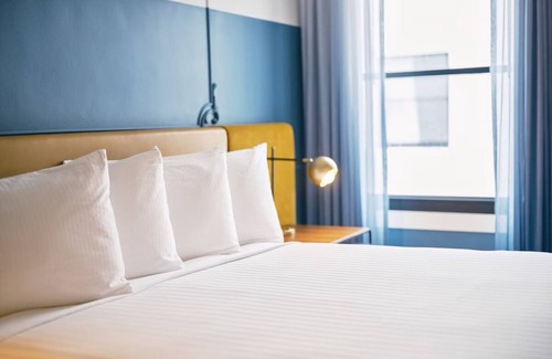 Theater District Hotel | Sleek Boutique Room in Nob Hill Near Wharf, Shops & Grace Cathedral