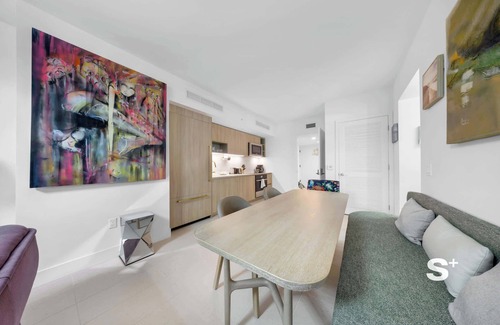 East Little Havana Apartment | Sleek Miami Downtown Condo with Water Views